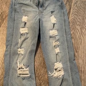 Hollister ultra high rise mom jeans size W24/L27